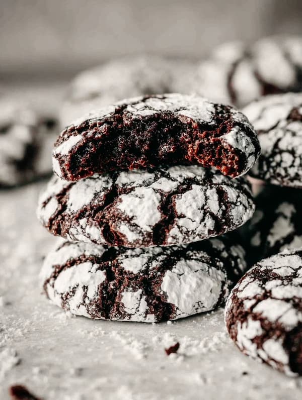 chocolate crinkle cookies served