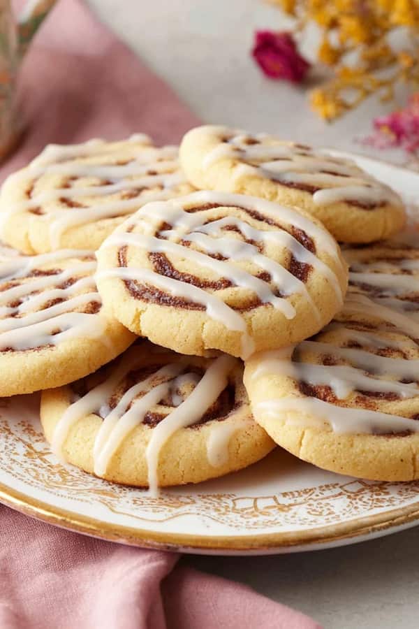 cinnamon roll cookies