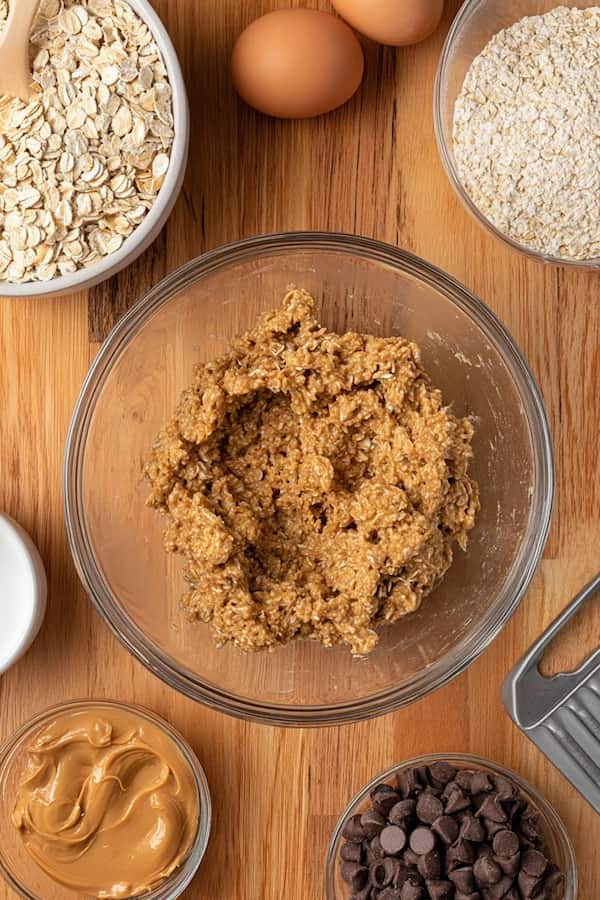 oatmeal peanut butter balls batter