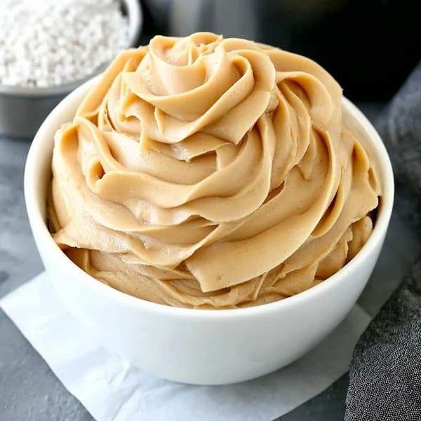 peanut butter frosting served