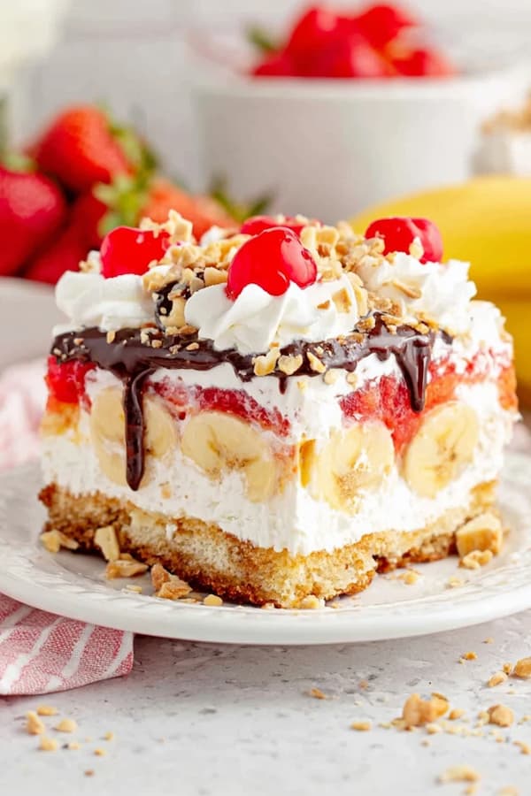 banana split cake recipe